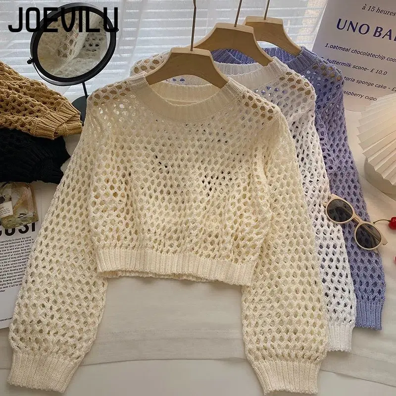Street Fashion In Korea - Haut court en tricot ajouré pour