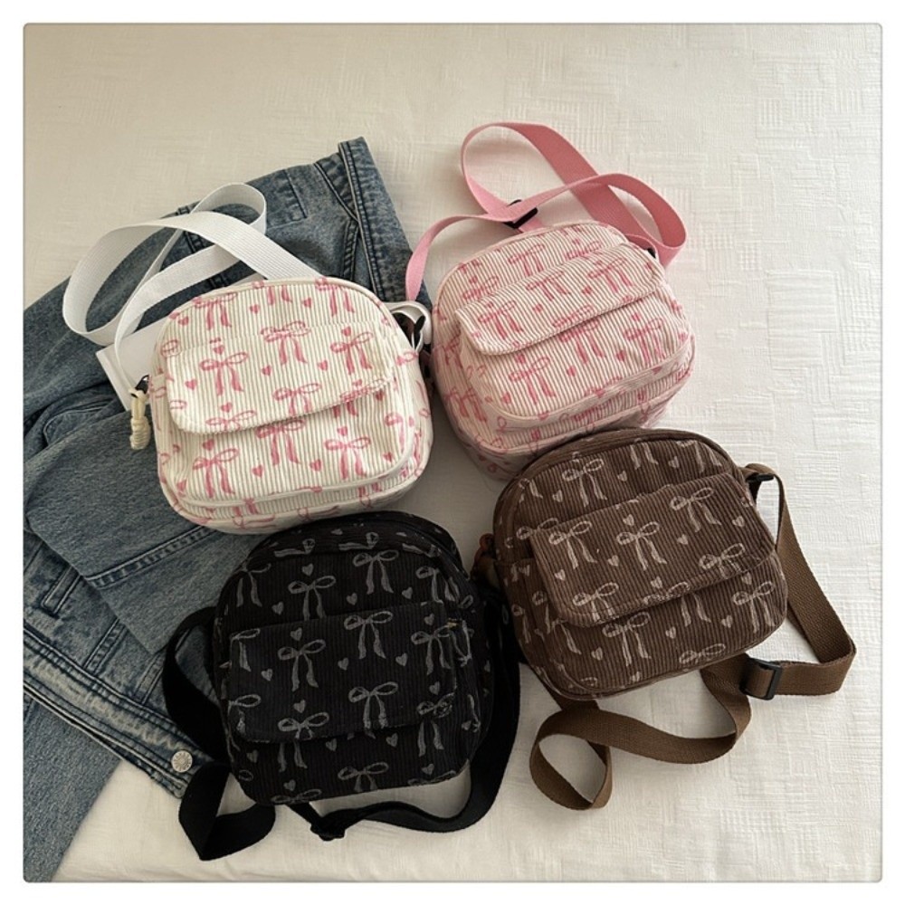 Street Fashion In Korea - Petit sac à bandoulière en velours