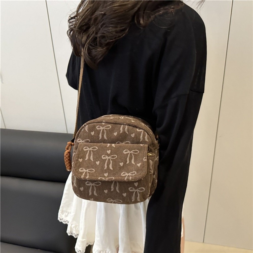 Petit sac à bandoulière en vel - Street Fashion In Korea avis et prix